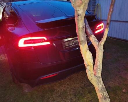 Сірий Тесла Модель Х, об'ємом двигуна 0 л та пробігом 27 тис. км за 52900 $, фото 3 на Automoto.ua