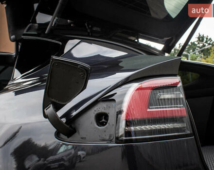 Сірий Тесла Модель Х, об'ємом двигуна 0 л та пробігом 10 тис. км за 70000 $, фото 28 на Automoto.ua