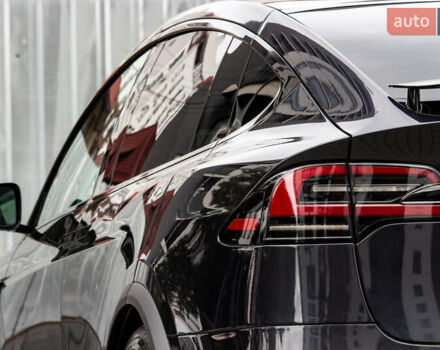 Сірий Тесла Модель Х, об'ємом двигуна 0 л та пробігом 10 тис. км за 70000 $, фото 16 на Automoto.ua