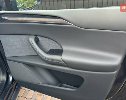 Серый Тесла Модель Х, объемом двигателя 0 л и пробегом 1 тыс. км за 70000 $, фото 38 на Automoto.ua