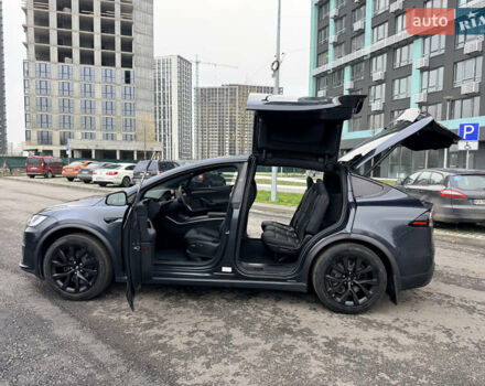 Серый Тесла Модель Х, объемом двигателя 0 л и пробегом 18 тыс. км за 56900 $, фото 16 на Automoto.ua