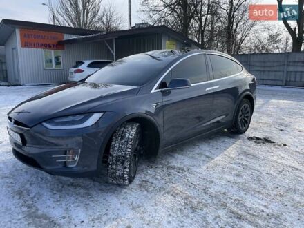 Тесла Модель Х 2016 у Дніпро (Дніпропетровську) на Automoto.ua Сірий Тесла Модель Х, об'ємом двигуна 0 л та пробігом 220 тис. км за 19000 $, фото 1 на Automoto.ua