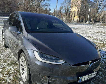 Серый Тесла Модель Х, объемом двигателя 0 л и пробегом 150 тыс. км за 18500 $, фото 1 на Automoto.ua
