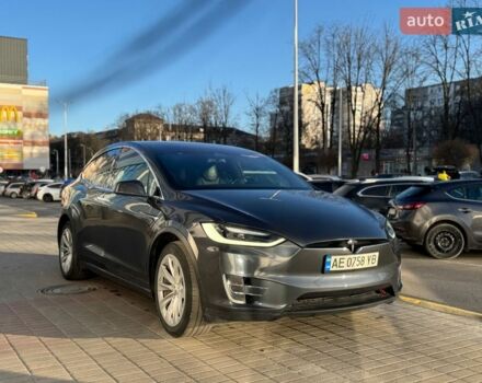 Сірий Тесла Модель Х, об'ємом двигуна 0 л та пробігом 109 тис. км за 20000 $, фото 1 на Automoto.ua