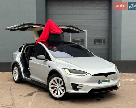 Сірий Тесла Модель Х, об'ємом двигуна 0 л та пробігом 111 тис. км за 20500 $, фото 1 на Automoto.ua