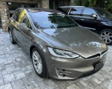 Серый Тесла Модель Х, объемом двигателя 0 л и пробегом 79 тыс. км за 18000 $, фото 1 на Automoto.ua