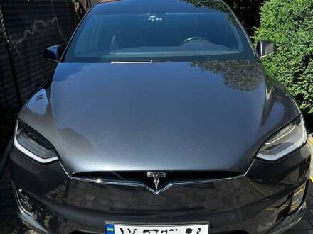Серый Тесла Модель Х, объемом двигателя 0 л и пробегом 70 тыс. км за 27000 $, фото 1 на Automoto.ua