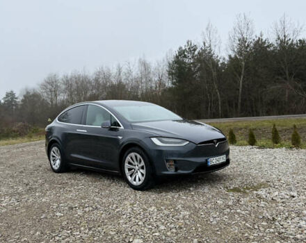 Сірий Тесла Модель Х, об'ємом двигуна 0 л та пробігом 112 тис. км за 21000 $, фото 1 на Automoto.ua