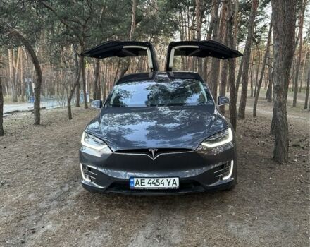 Сірий Тесла Модель Х, об'ємом двигуна 0 л та пробігом 250 тис. км за 21900 $, фото 1 на Automoto.ua