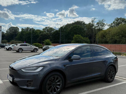 Серый Тесла Модель Х, объемом двигателя 0 л и пробегом 171 тыс. км за 22700 $, фото 1 на Automoto.ua