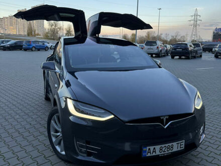 Серый Тесла Модель Х, объемом двигателя 0 л и пробегом 142 тыс. км за 41000 $, фото 1 на Automoto.ua