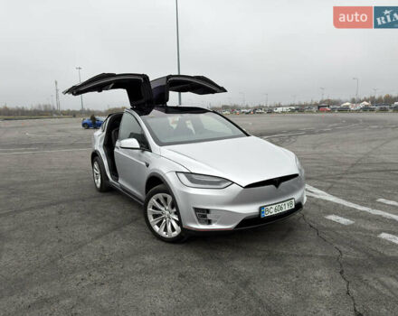 Сірий Тесла Модель Х, об'ємом двигуна 0 л та пробігом 215 тис. км за 26000 $, фото 1 на Automoto.ua