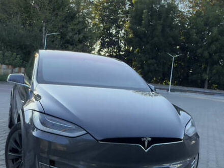 Серый Тесла Модель Х, объемом двигателя 0 л и пробегом 152 тыс. км за 27999 $, фото 1 на Automoto.ua