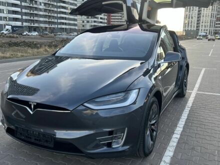 Тесла Модель Х 2018 в Буче на Automoto.ua Серый Тесла Модель Х, объемом двигателя 0 л и пробегом 170 тыс. км за 25500 $, фото 1 на Automoto.ua