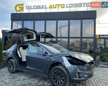 Серый Тесла Модель Х, объемом двигателя 0 л и пробегом 96 тыс. км за 16900 $, фото 1 на Automoto.ua