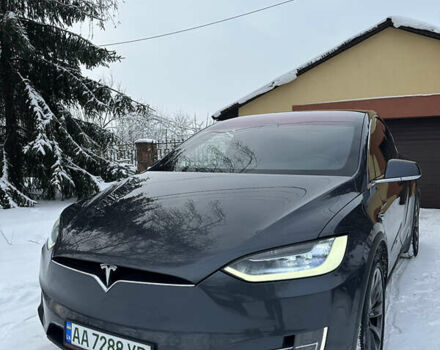 Серый Тесла Модель Х, объемом двигателя 0 л и пробегом 185 тыс. км за 29999 $, фото 1 на Automoto.ua