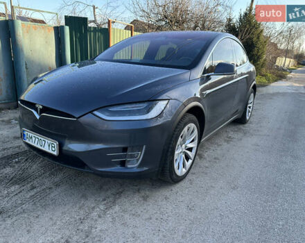Серый Тесла Модель Х, объемом двигателя 0 л и пробегом 177 тыс. км за 21000 $, фото 1 на Automoto.ua