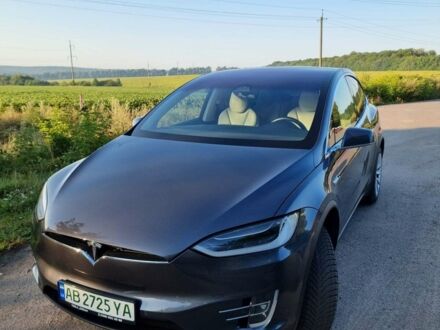 Серый Тесла Модель Х, объемом двигателя 0 л и пробегом 93 тыс. км за 35000 $, фото 1 на Automoto.ua
