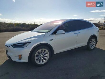 Серый Тесла Модель Х, объемом двигателя 0 л и пробегом 102 тыс. км за 7000 $, фото 1 на Automoto.ua