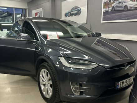 Сірий Тесла Модель Х, об'ємом двигуна 0 л та пробігом 137 тис. км за 38000 $, фото 1 на Automoto.ua