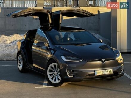 Сірий Тесла Модель Х, об'ємом двигуна 0 л та пробігом 56 тис. км за 31500 $, фото 1 на Automoto.ua