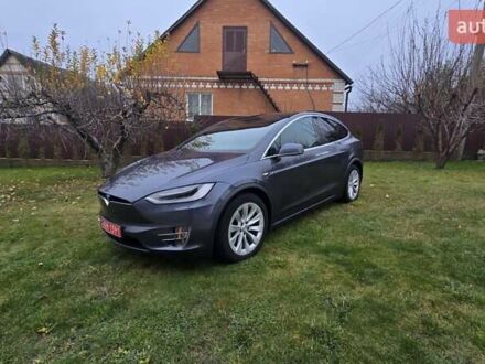 Серый Тесла Модель Х, объемом двигателя 0 л и пробегом 48 тыс. км за 33500 $, фото 1 на Automoto.ua