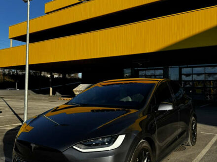 Серый Тесла Модель Х, объемом двигателя 0 л и пробегом 37 тыс. км за 44500 $, фото 1 на Automoto.ua