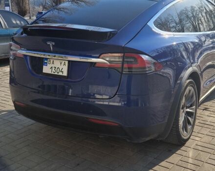 Синий Тесла Модель Х, объемом двигателя 0 л и пробегом 110 тыс. км за 29000 $, фото 3 на Automoto.ua