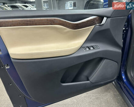 Синий Тесла Модель Х, объемом двигателя 0 л и пробегом 152 тыс. км за 28500 $, фото 19 на Automoto.ua