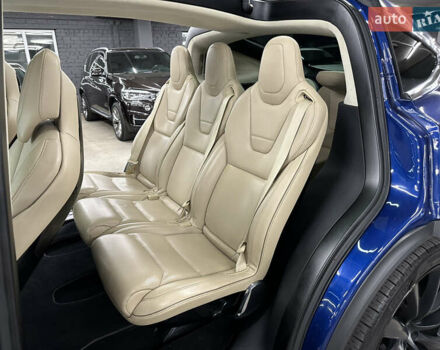 Синий Тесла Модель Х, объемом двигателя 0 л и пробегом 152 тыс. км за 28500 $, фото 22 на Automoto.ua