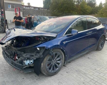 Синий Тесла Модель Х, объемом двигателя 0 л и пробегом 173 тыс. км за 11400 $, фото 1 на Automoto.ua