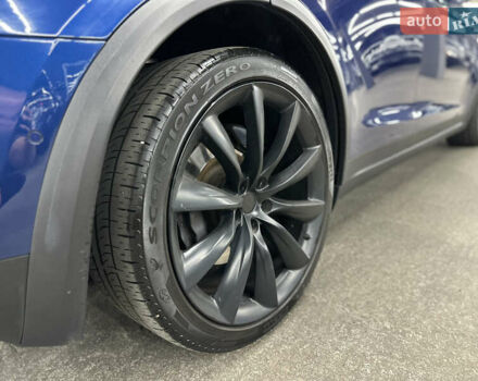 Синий Тесла Модель Х, объемом двигателя 0 л и пробегом 152 тыс. км за 28500 $, фото 12 на Automoto.ua