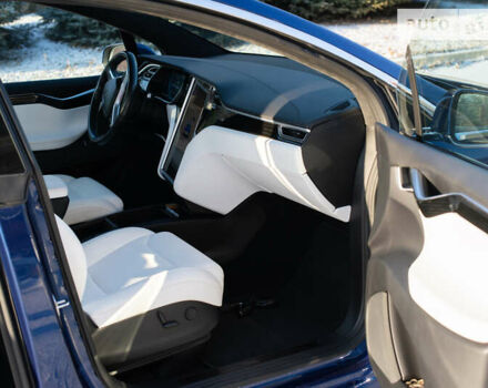 Синий Тесла Модель Х, объемом двигателя 0 л и пробегом 144 тыс. км за 40500 $, фото 18 на Automoto.ua