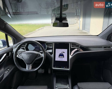 Синій Тесла Модель Х, об'ємом двигуна 0 л та пробігом 104 тис. км за 20999 $, фото 16 на Automoto.ua
