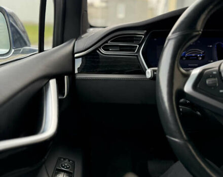 Синій Тесла Модель Х, об'ємом двигуна 0 л та пробігом 104 тис. км за 20999 $, фото 23 на Automoto.ua