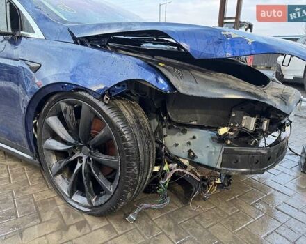 Синий Тесла Модель Х, объемом двигателя 0 л и пробегом 172 тыс. км за 9200 $, фото 17 на Automoto.ua