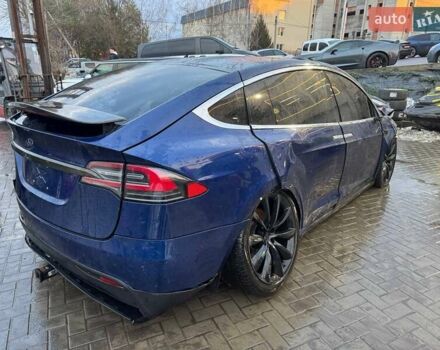 Синий Тесла Модель Х, объемом двигателя 0 л и пробегом 172 тыс. км за 9200 $, фото 2 на Automoto.ua