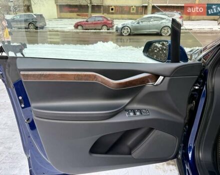 Синій Тесла Модель Х, об'ємом двигуна 0 л та пробігом 200 тис. км за 20900 $, фото 59 на Automoto.ua