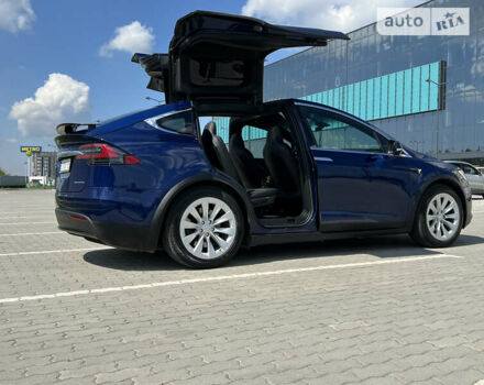 Синий Тесла Модель Х, объемом двигателя 0 л и пробегом 79 тыс. км за 40000 $, фото 5 на Automoto.ua