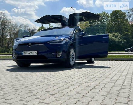 Синий Тесла Модель Х, объемом двигателя 0 л и пробегом 79 тыс. км за 40000 $, фото 20 на Automoto.ua