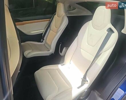 Тесла Модель Х 2018 у Києві на Automoto.ua Синій Тесла Модель Х, об'ємом двигуна 0 л та пробігом 156 тис. км за 28000 $, фото 4 на Automoto.ua