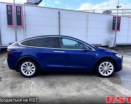 Синий Тесла Модель Х, объемом двигателя 100 л и пробегом 66 тыс. км за 34500 $, фото 8 на Automoto.ua