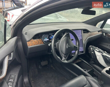 Синій Тесла Модель Х, об'ємом двигуна 0 л та пробігом 125 тис. км за 18300 $, фото 11 на Automoto.ua