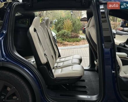 Синий Тесла Модель Х, объемом двигателя 0 л и пробегом 60 тыс. км за 39900 $, фото 31 на Automoto.ua