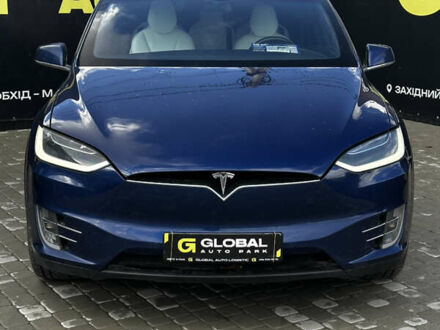 Синий Тесла Модель Х, объемом двигателя 0 л и пробегом 93 тыс. км за 21999 $, фото 1 на Automoto.ua