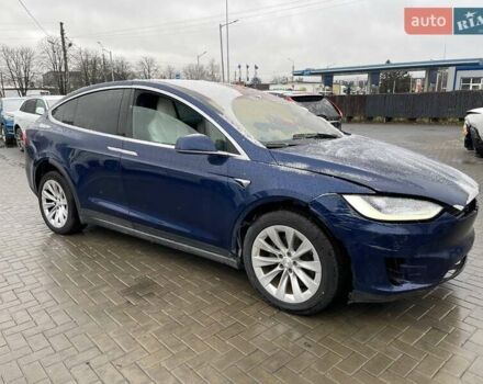 Синий Тесла Модель Х, объемом двигателя 0 л и пробегом 201 тыс. км за 16800 $, фото 1 на Automoto.ua