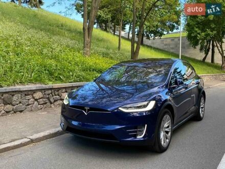 Тесла Модель Х 2017 у Києві на Automoto.ua Синій Тесла Модель Х, об'ємом двигуна 0 л та пробігом 78 тис. км за 21500 $, фото 1 на Automoto.ua