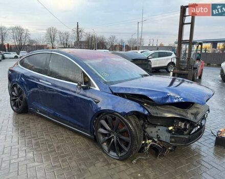Синий Тесла Модель Х, объемом двигателя 0 л и пробегом 172 тыс. км за 9200 $, фото 1 на Automoto.ua