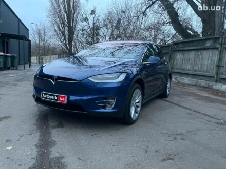Тесла Модель Х 2018 у Києві на Automoto.ua Синій Тесла Модель Х, об'ємом двигуна 0 л та пробігом 105 тис. км за 34190 $, фото 1 на Automoto.ua