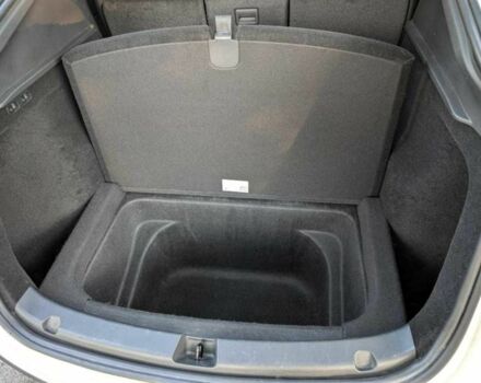 Білий Тесла Родстер, об'ємом двигуна 0 л та пробігом 30 тис. км за 15000 $, фото 15 на Automoto.ua